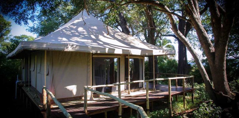 Mopiri Camp (Okavango Delta) Botswana - www.africansafaris.travel