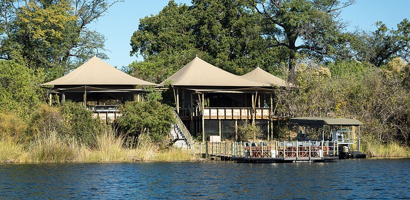 Duma Tau Camp with Wilderness Safaris - www.africansafaris.travel