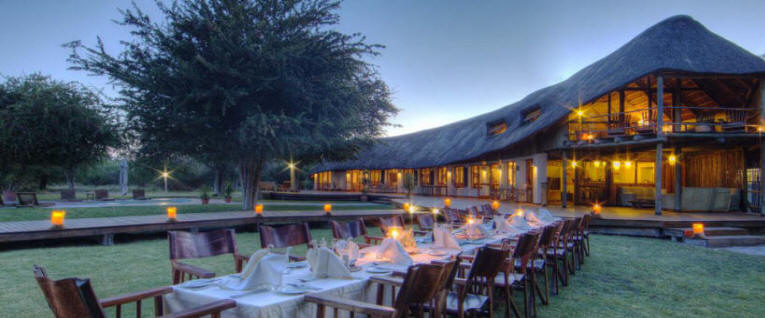 Leroo la Tau (Makgadikgadi Pans) Botswana - www.africansafaris.travel